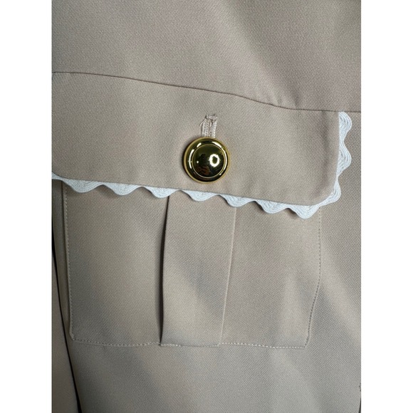 VICI Beige Women's Scalloped Trim Cropped Blazer Jacket Gold Buttons Medium - Picture 6 of 9